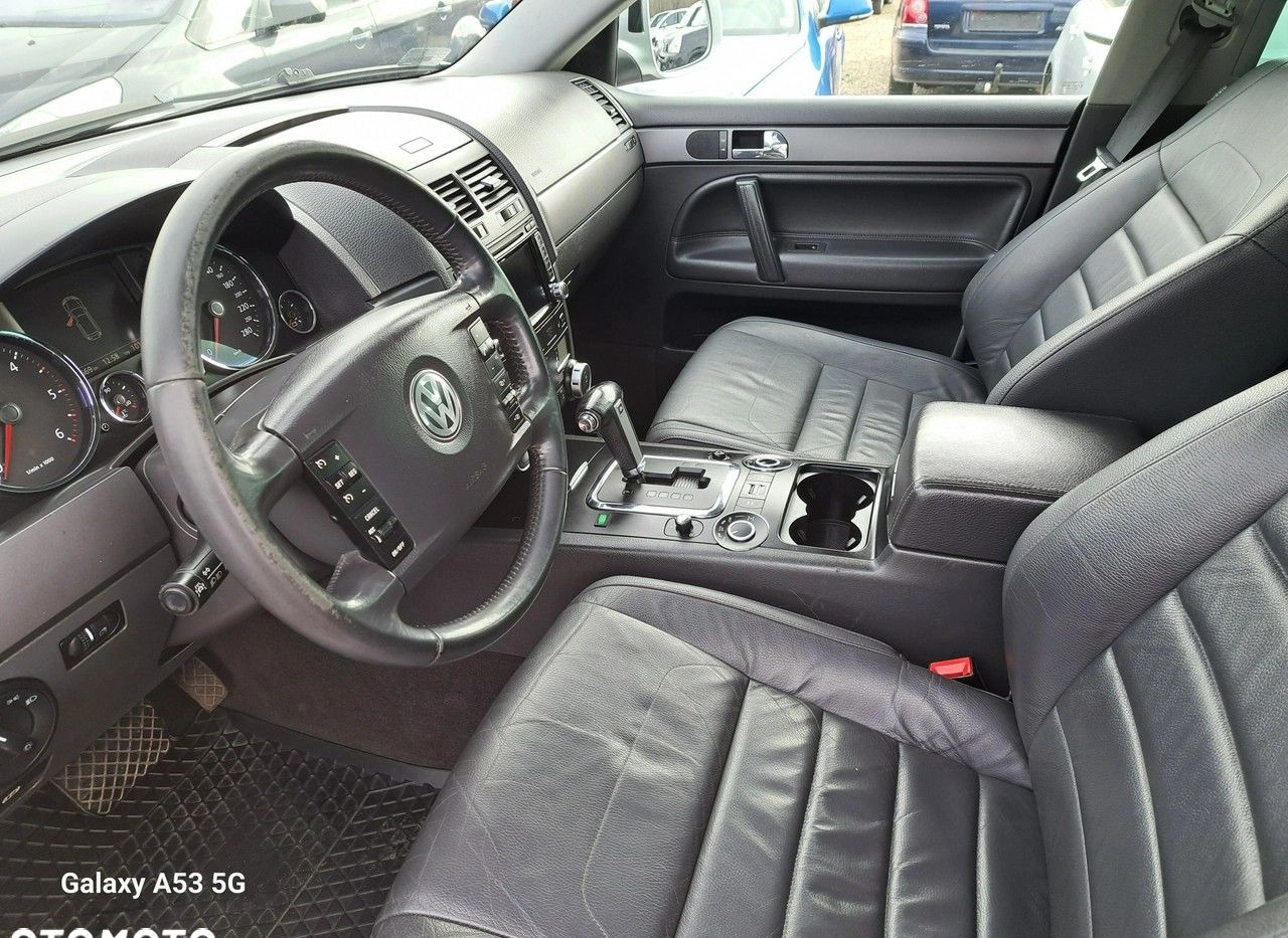 Volkswagen Touareg cena 34990 przebieg: 282700, rok produkcji 2009 z Pruchnik małe 277